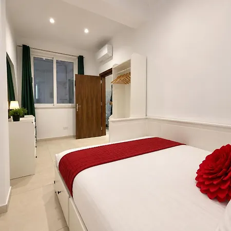 Apartman 2br Seafront Maisonette Qui Si Sana